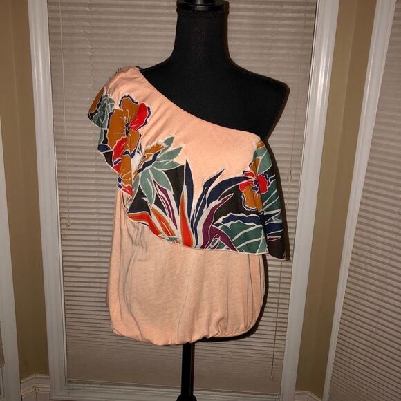 Free People Tops - 🎉HP🎉Free People One off Shoulder Blouse NWT